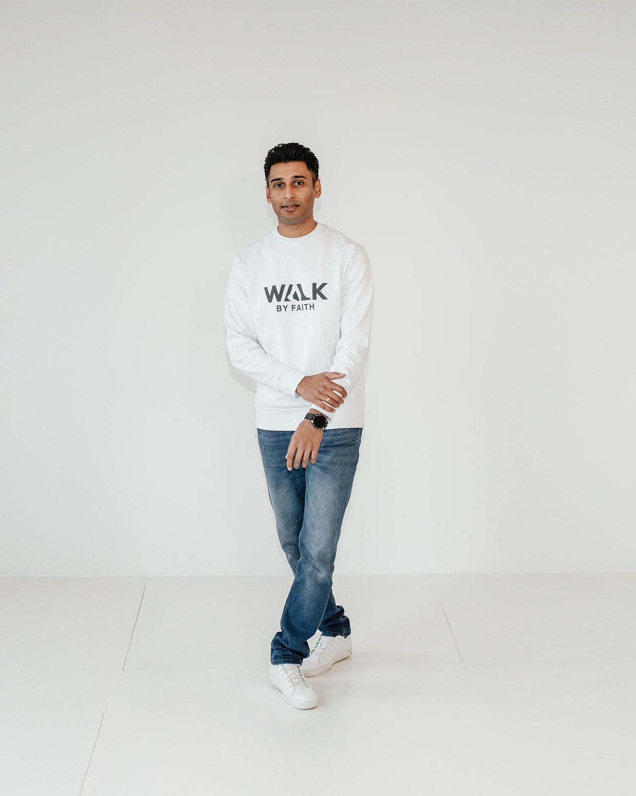 Walk by faith Unisex eco sweatshirt White